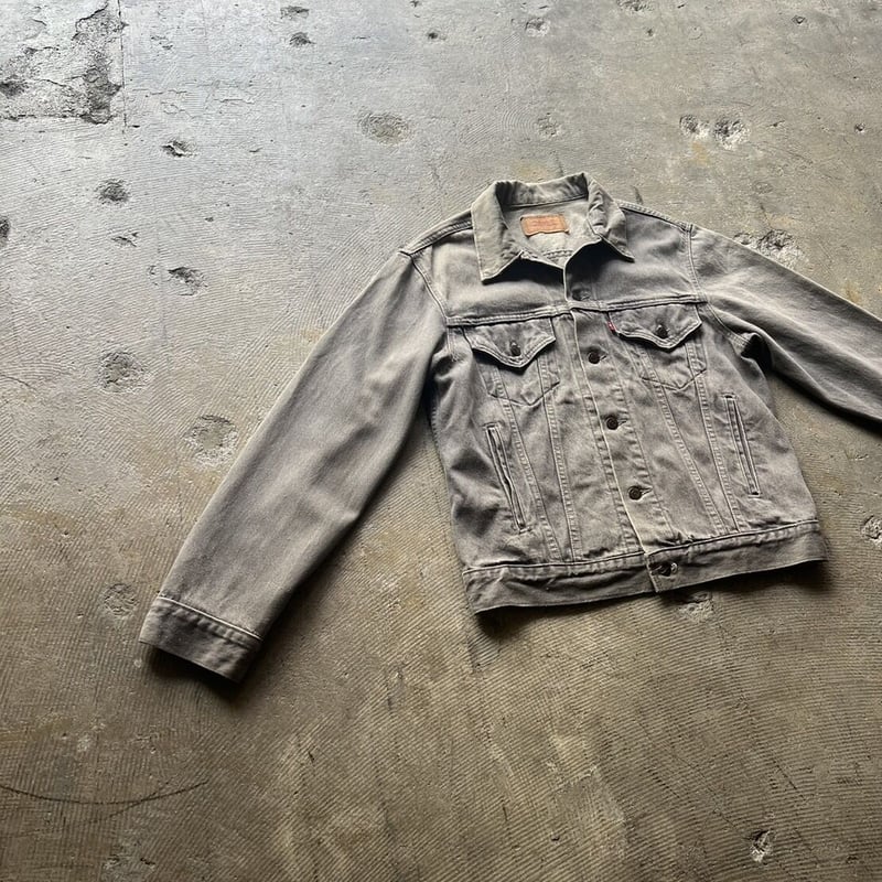90s Levis 70506-0252 Denim Jacket | sui & shara 90s Levis 70506-0252 Denim Jacket | sui & shara