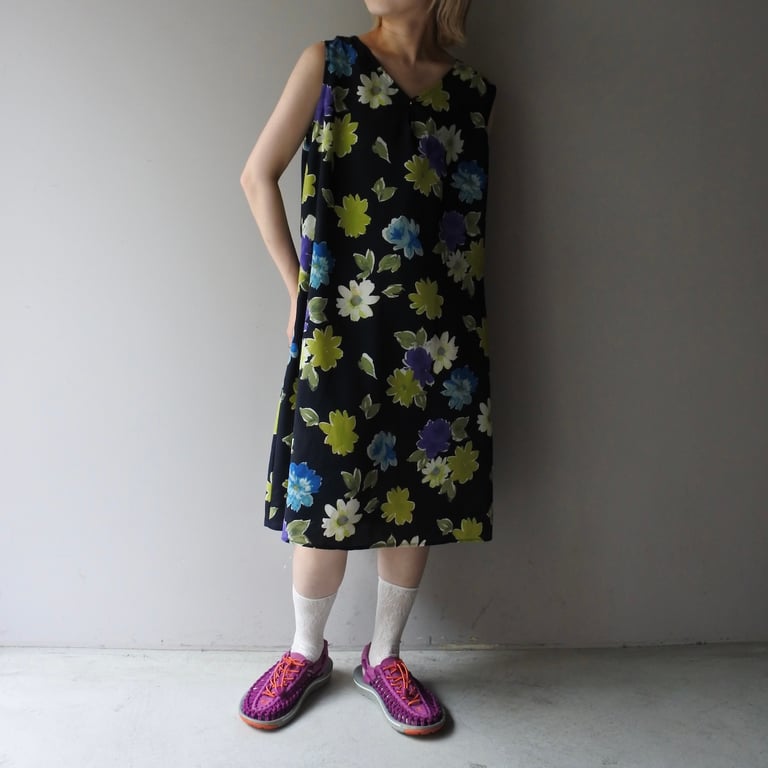 Floral patterned sleeveless one-piece