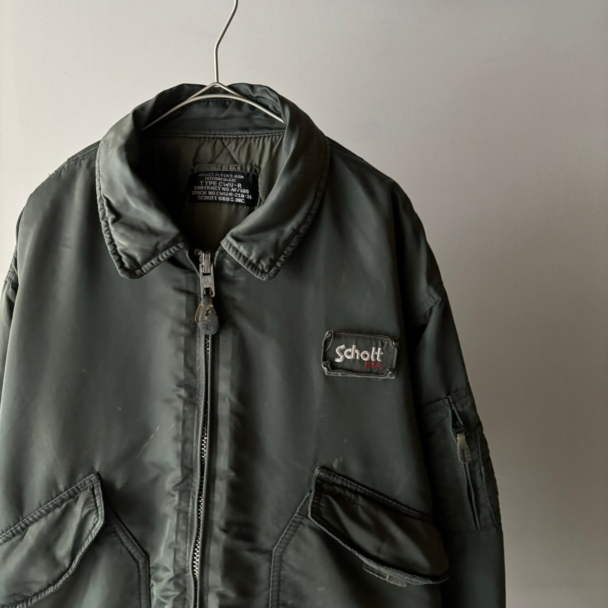 90s Schott CWU-R flight jacket | sui & shara 90s Schott CWU-R flight jacket | sui & shara
