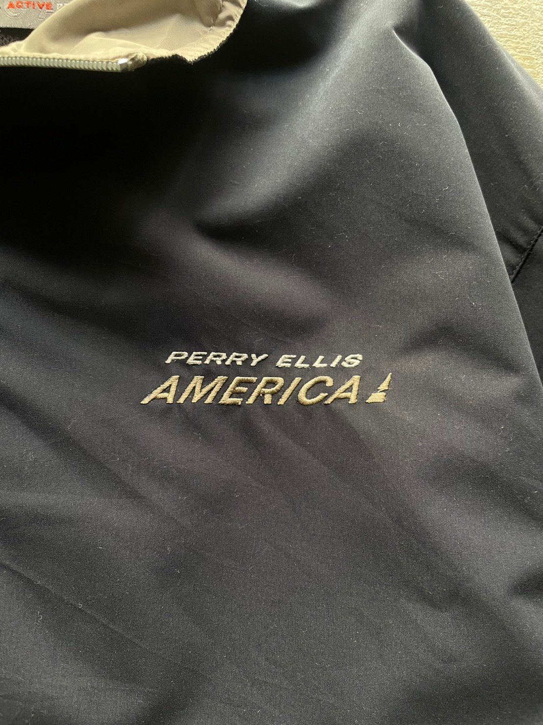 Perry Ellis “America”logo 2tone zip jacket | su