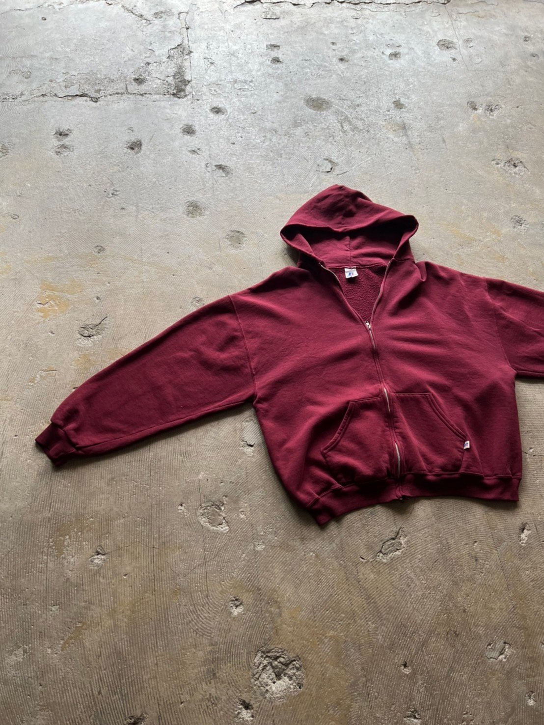90s Russell athletic zip up hoodie | sui & shara 90s Russell athletic zip up hoodie | sui & shara