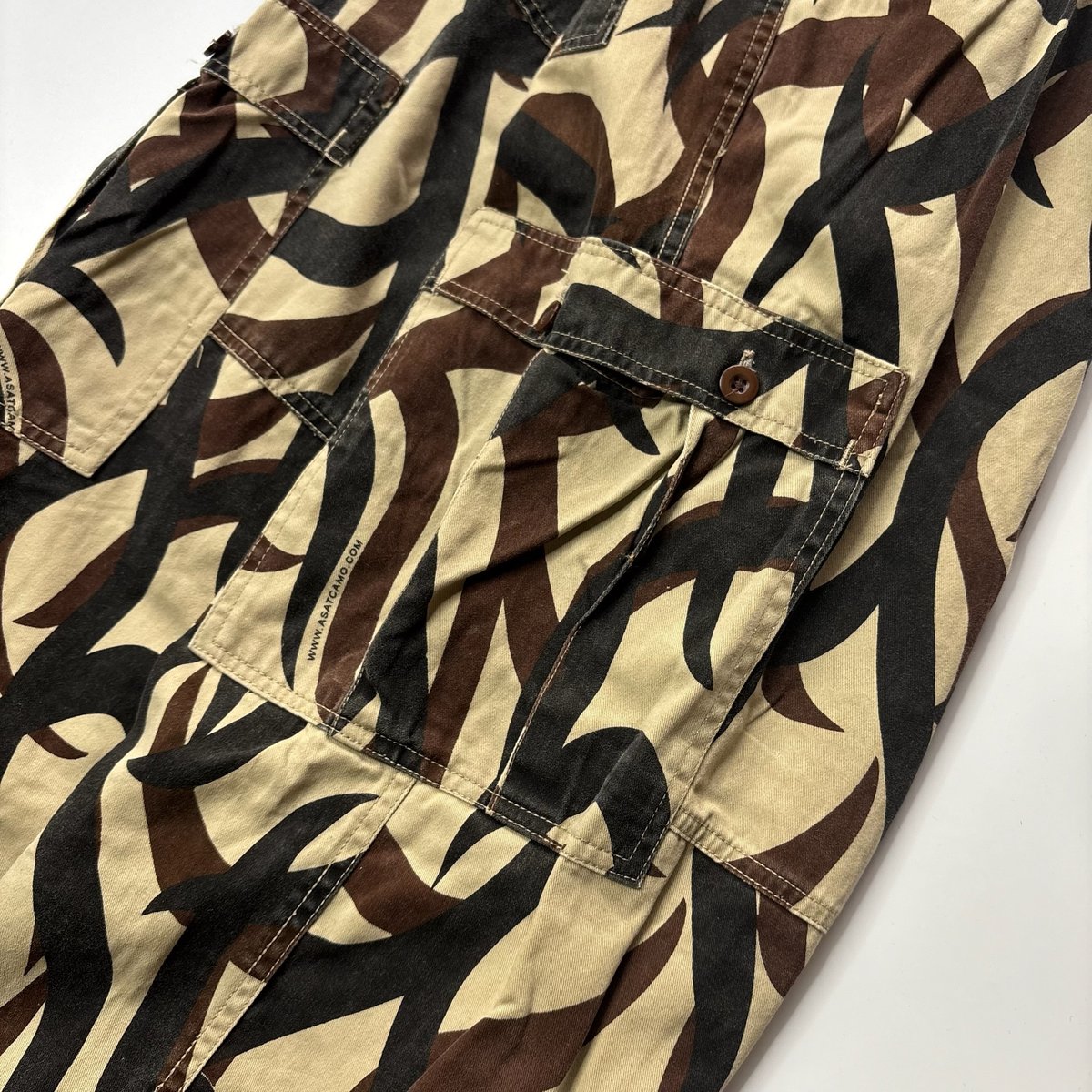 90's ASAT tribal camouflage cargo pants | sui &