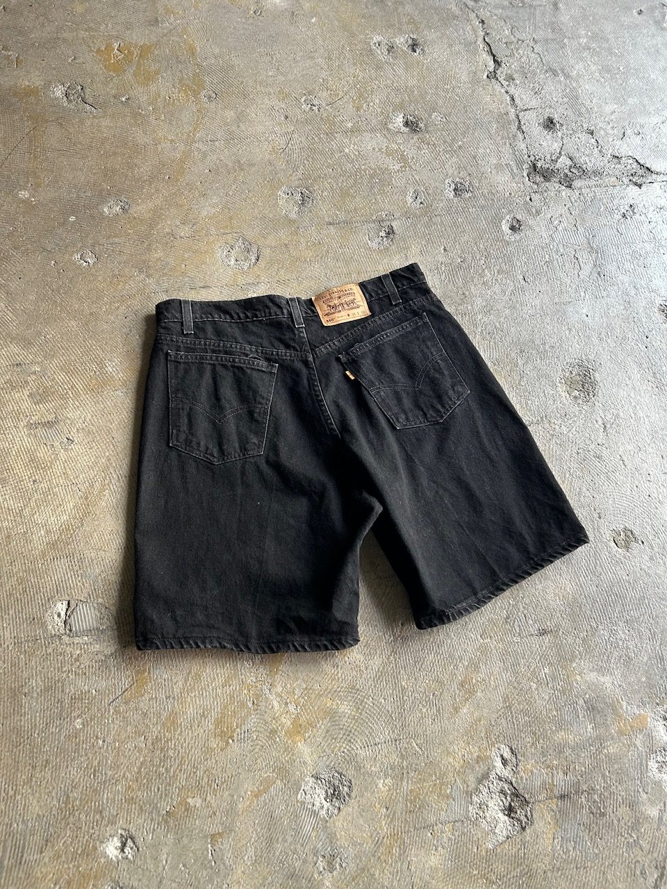 90's Levi's 550 denim shorts 
