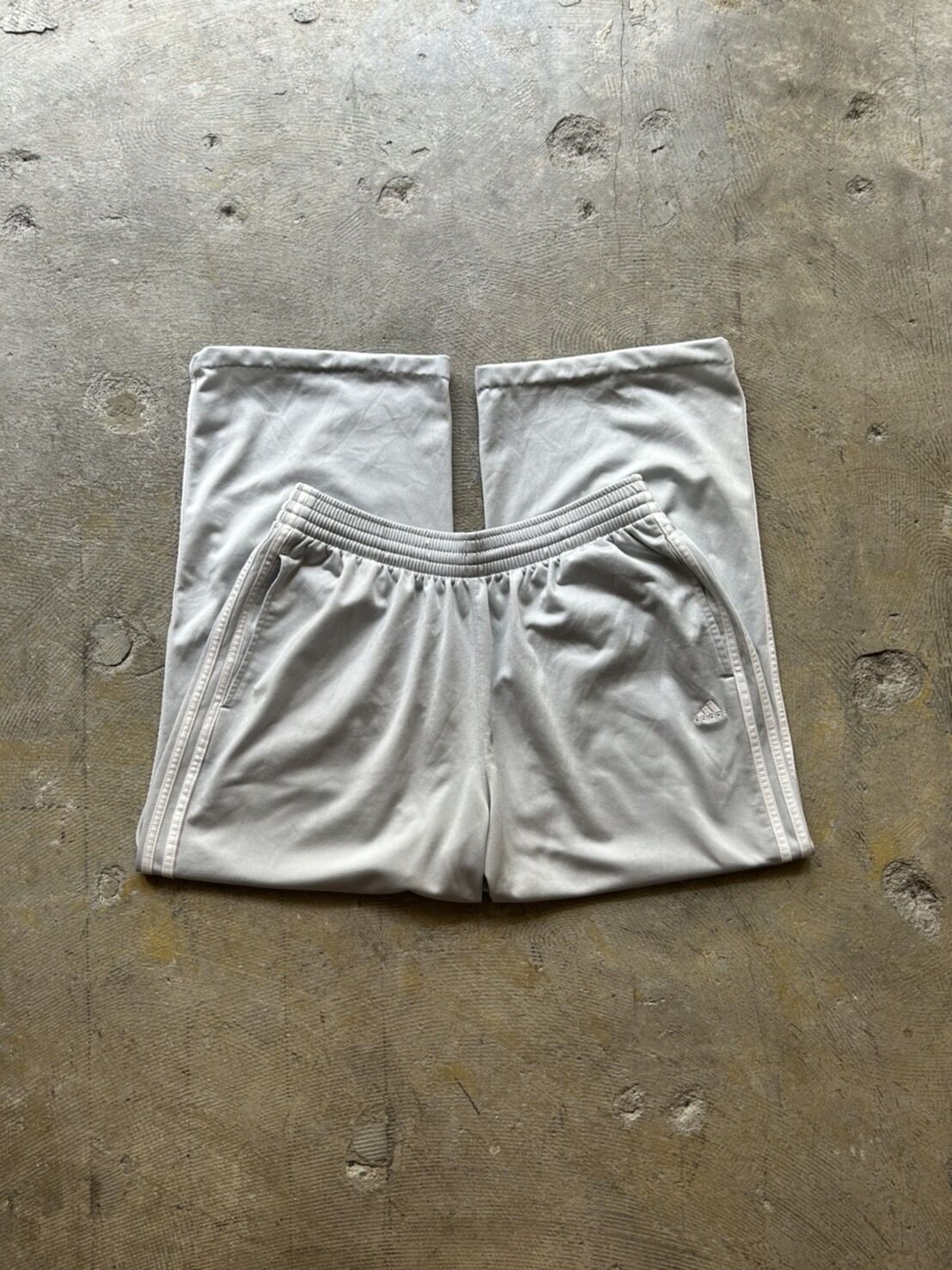 00s Adidas side line track pants | sui & shara