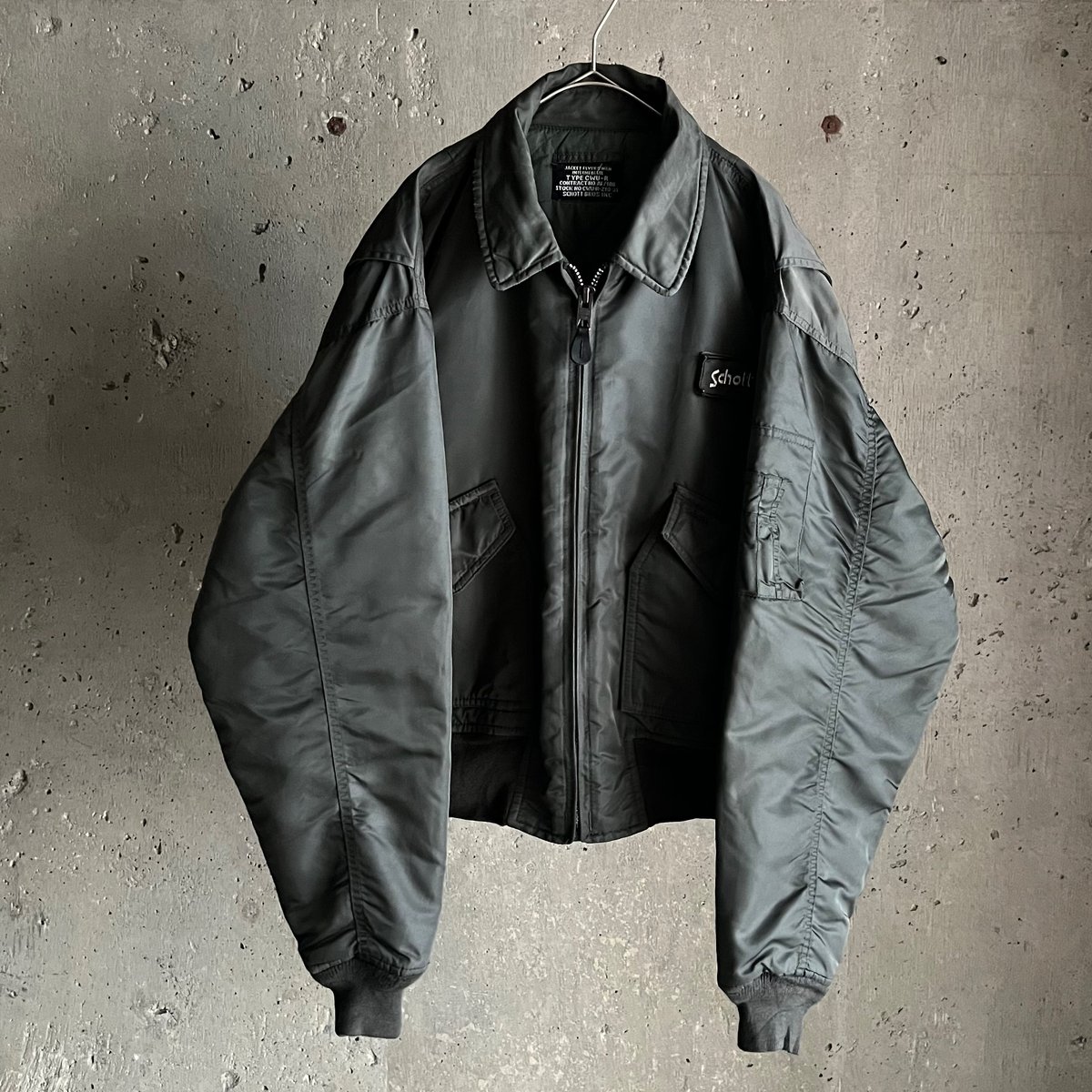 90s Schott CWU-R flight jacket | sui & shara 90s Schott CWU-R flight jacket | sui & shara