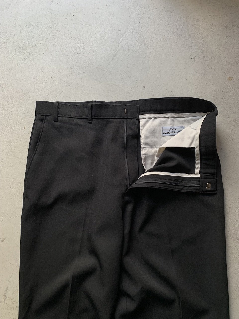 90s Levis action slacks 