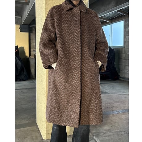 herringbone wool soutien collar coat
