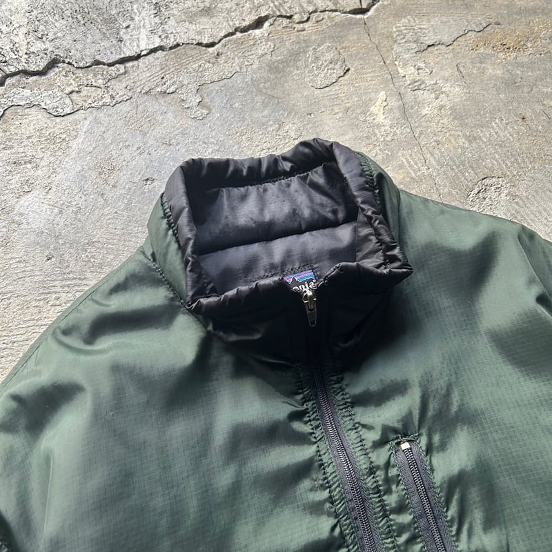 90's Patagonia puff-ball sweater | sui & shara 90's Patagonia puff-ball sweater | sui & shara