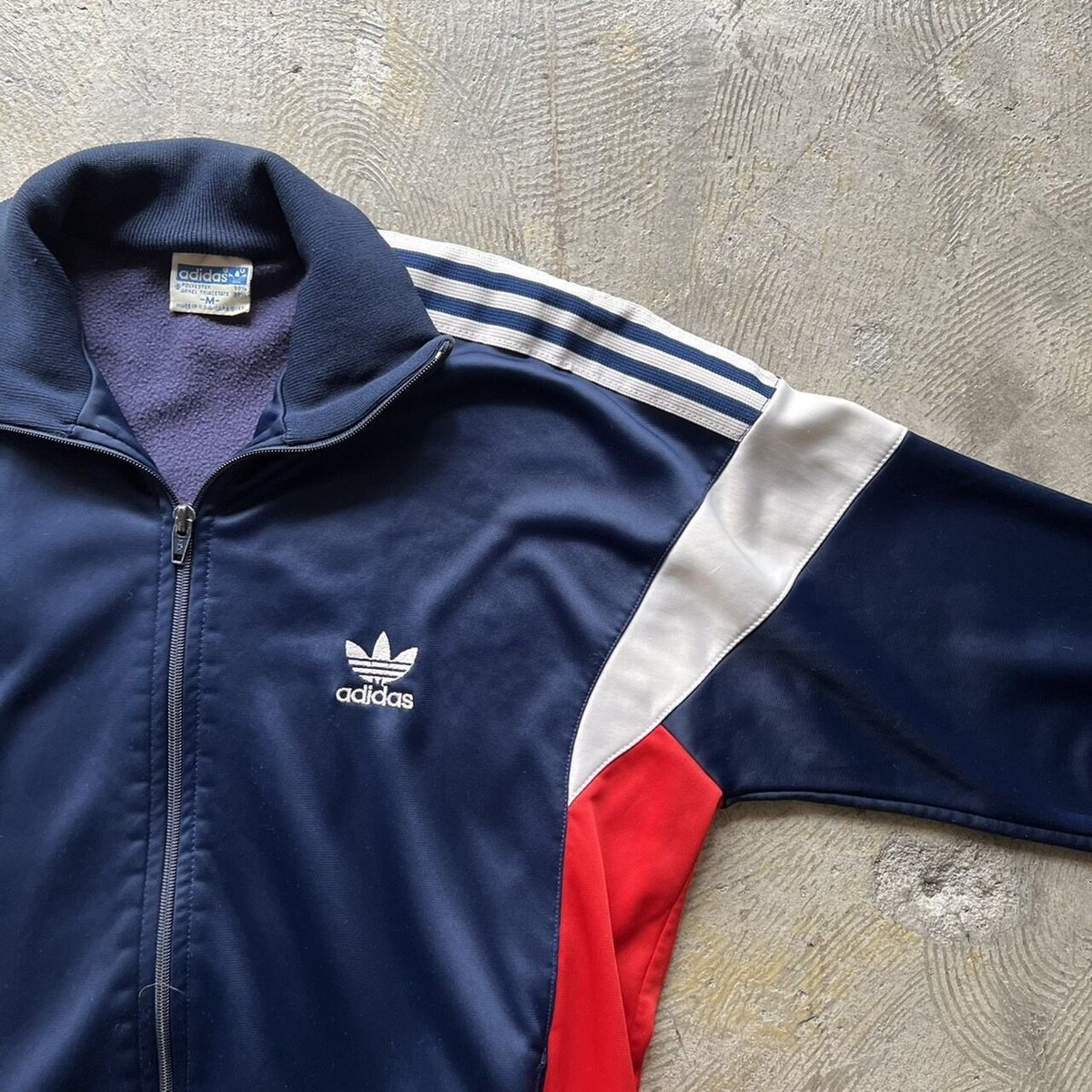 Ssize adidas logo track jacket  23091507