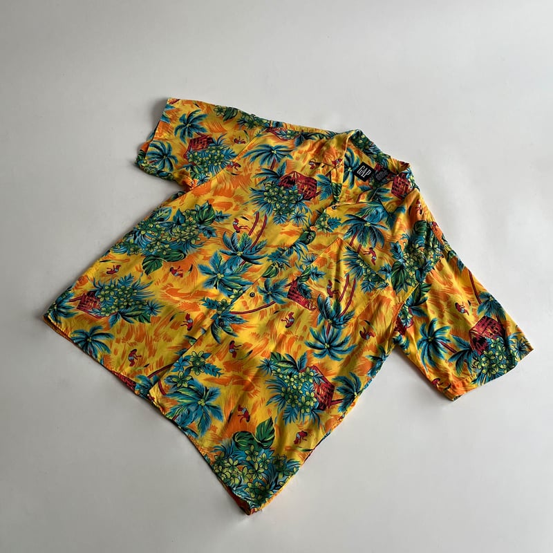 90s Gap total pattern rayon hawaiian shirt | su