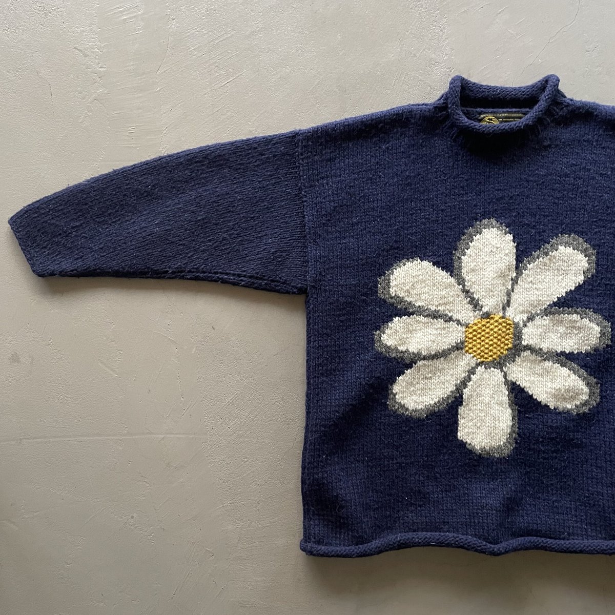 エクアドルニット　デイジー daisy flower ecuador knit ハイセンスなデザインの多い
