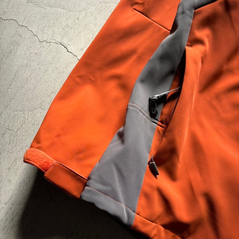 00s Salomon softshell jacket | sui & shara
