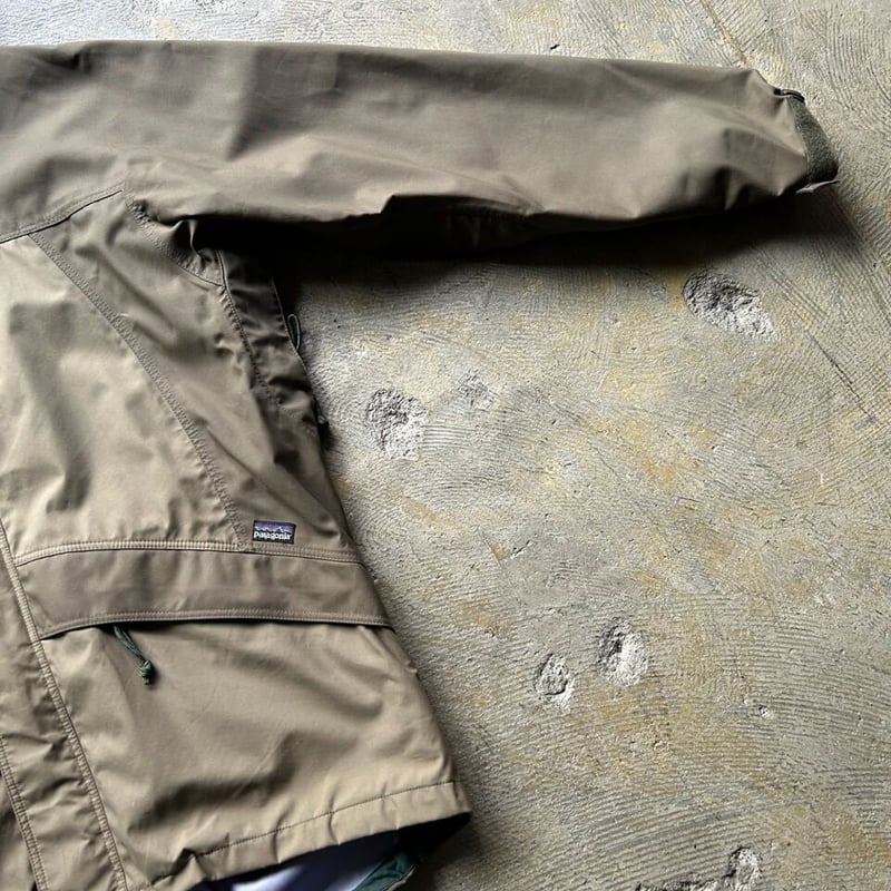 00's Patagonia torre jacket | sui & shara 00's Patagonia torre jacket | sui & shara