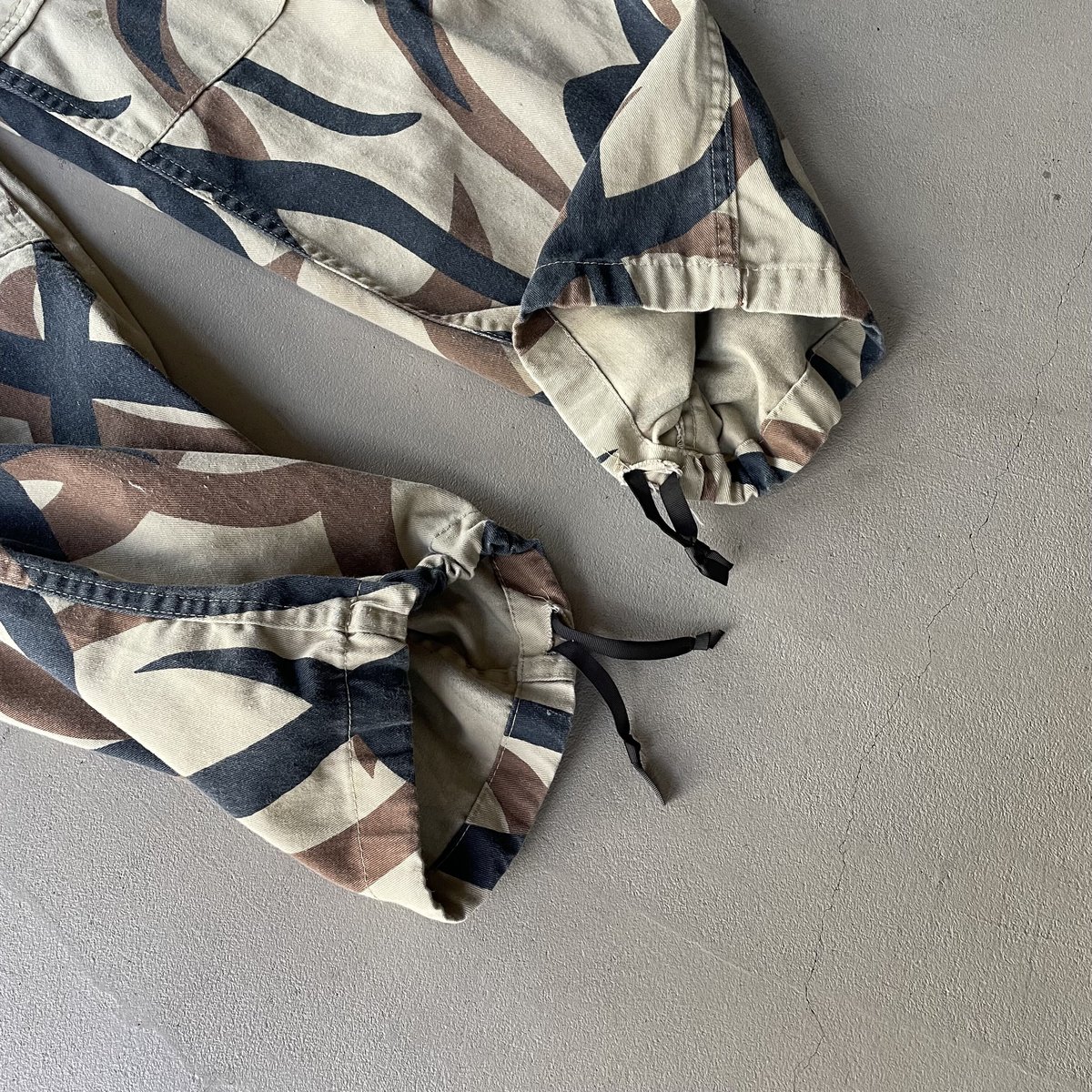90s ASAT tribal camouflage cargo pants | sui &