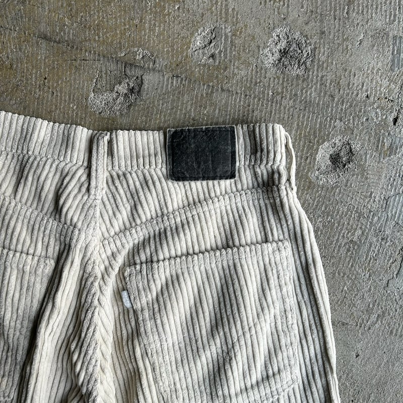 90s Levi's silver tab corduroy wide shorts | su