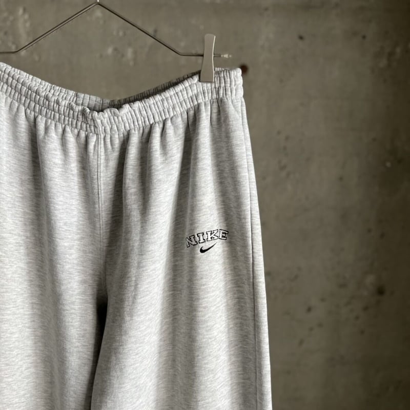 90s NIKE sweat pants | sui & shara