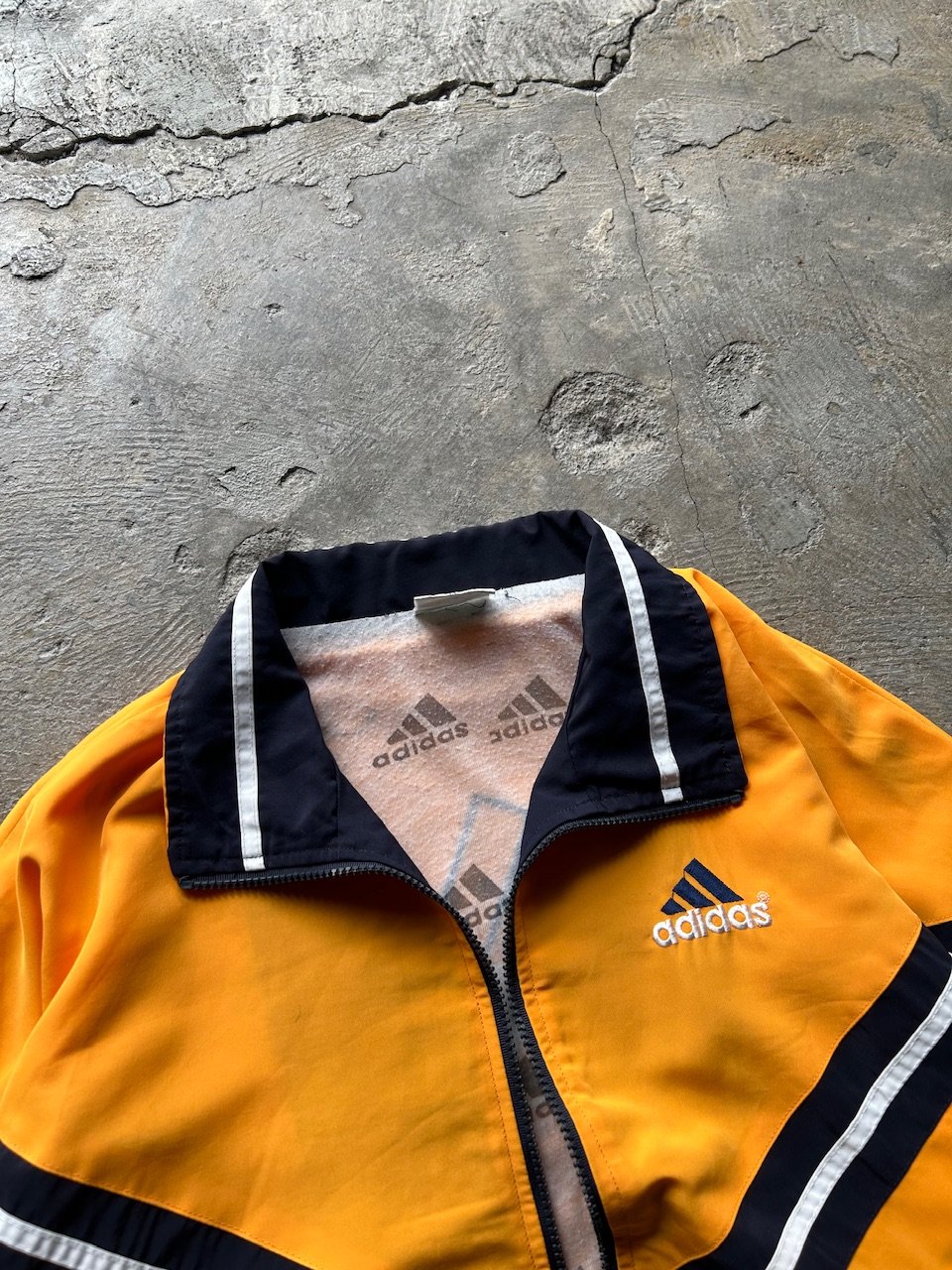 90s デサント製 adidas セットアップ ナイロン テック ワイド 短丈 fit=scale-down,w=1200
