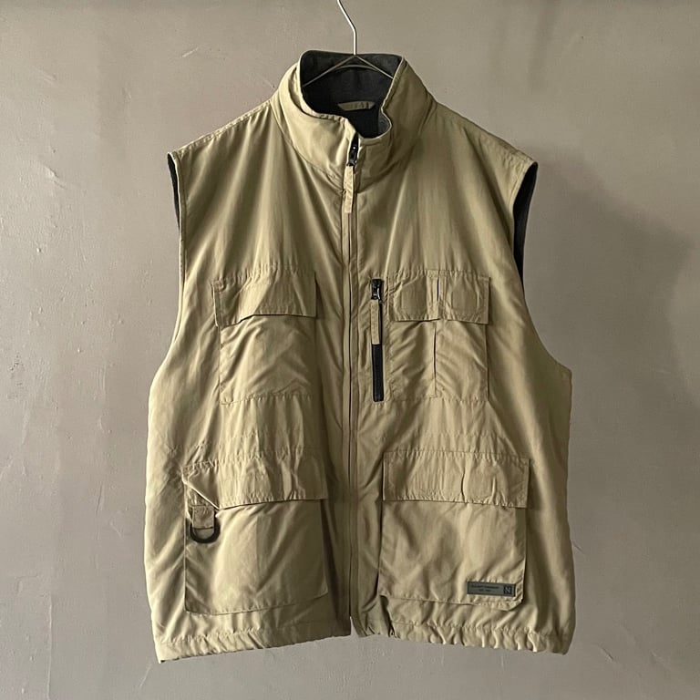 00s Old navy mulch pocket  nylon vest
