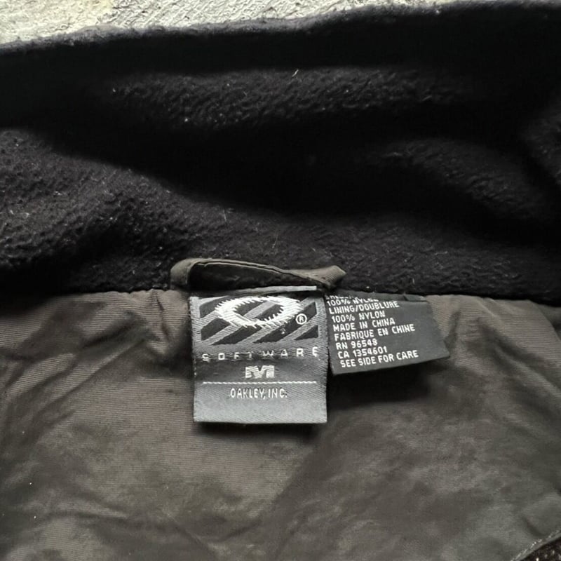 00s OAKLEY Technical Softwear mountain jacket 00s OAKLEY Technical Softwear mountain jacket