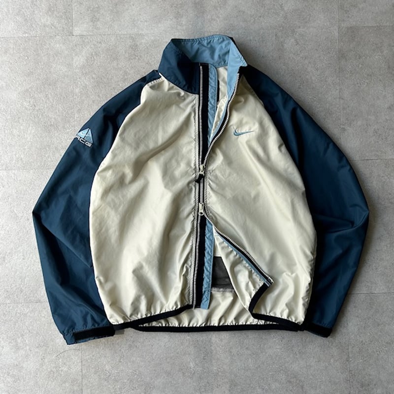 90s NIKE ACG double zip up jacket | sui & shara 90s NIKE ACG double zip up jacket | sui & shara