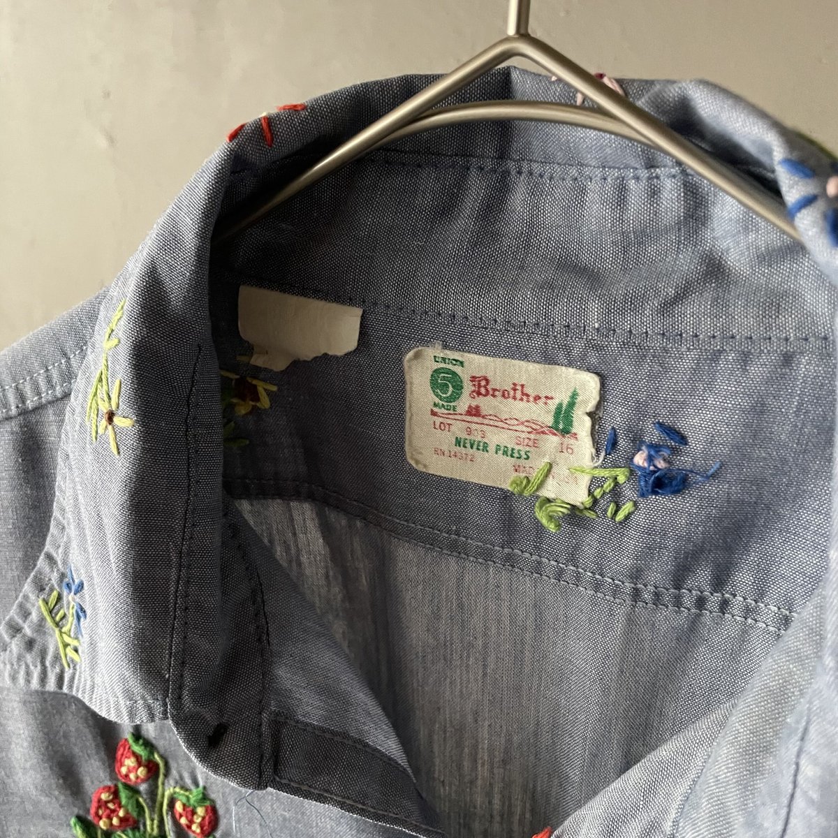 70s Five brother embroidery chambray shirt | su