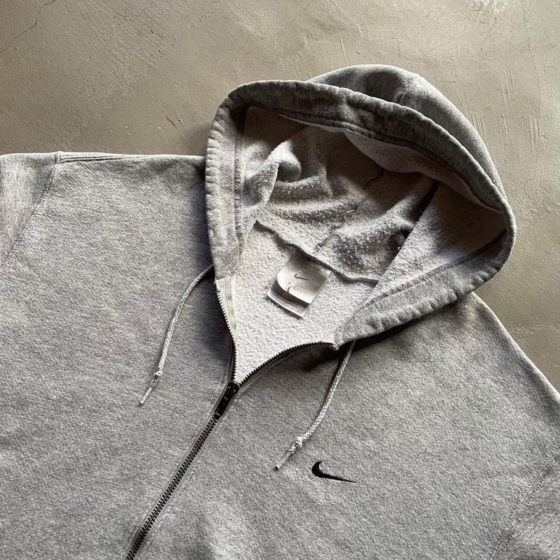 00s Nike zip-up hoodie | sui & shara