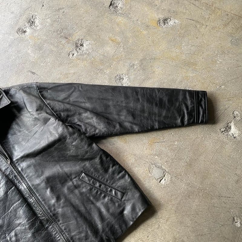 90s GAP leather zip up jacket | sui & shara 90s GAP leather zip up jacket | sui & shara