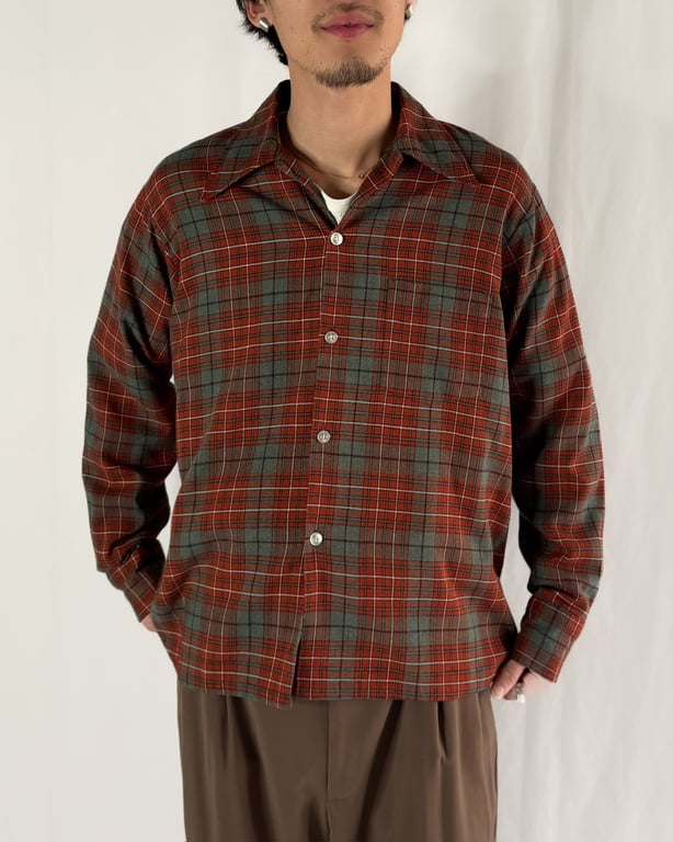 70's DAVELLA plaid pattern rayon open collar shirt
