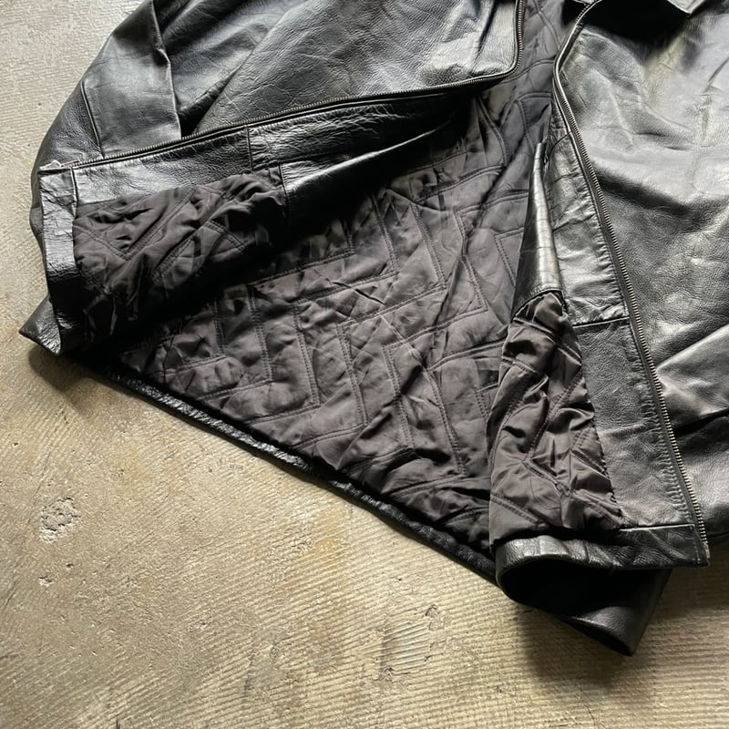 90s GAP leather zip up jacket | sui & shara 90s GAP leather zip up jacket | sui & shara