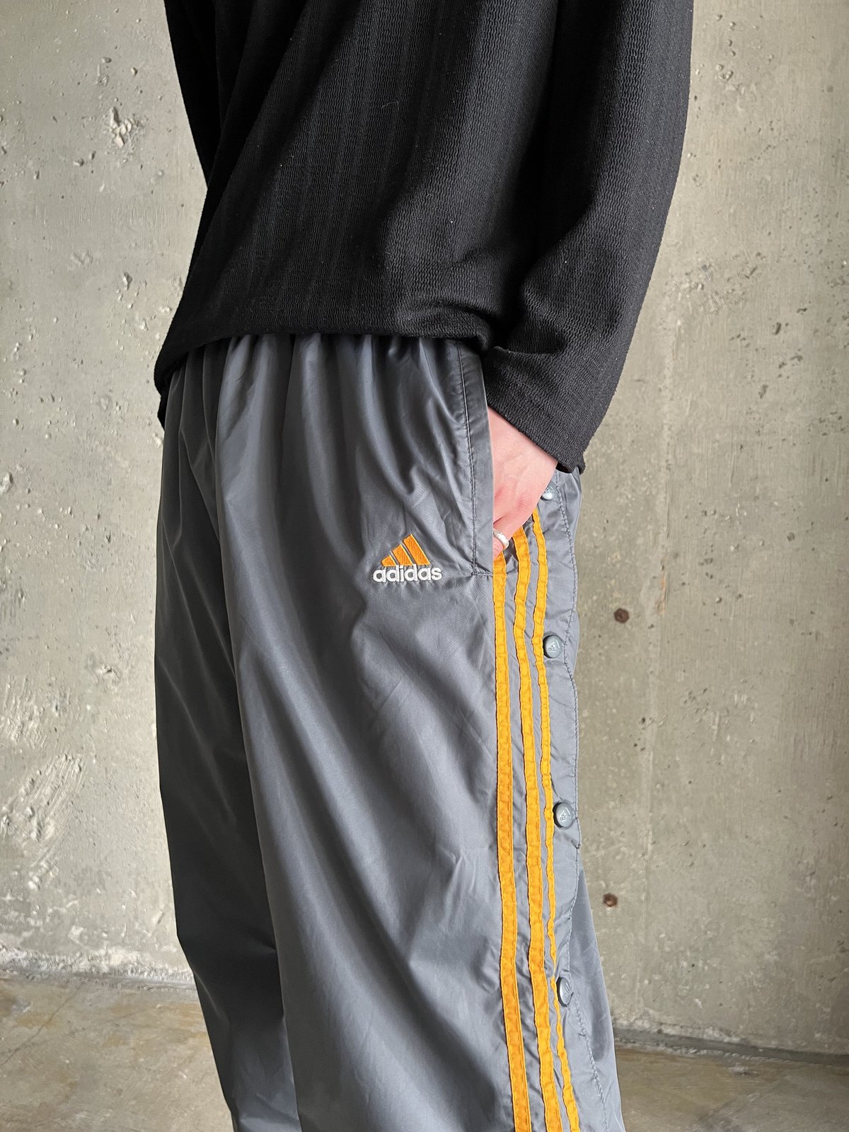 90s adidas snap design nylon pants | sui & shara 90s adidas snap design nylon pants | sui & shara