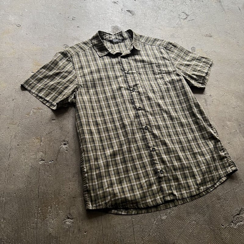 ARC'TERYX 半袖チェックシャツ L 希少カラー ARC'TERYX アークテリクス チェック柄半袖シャツ グリーン L