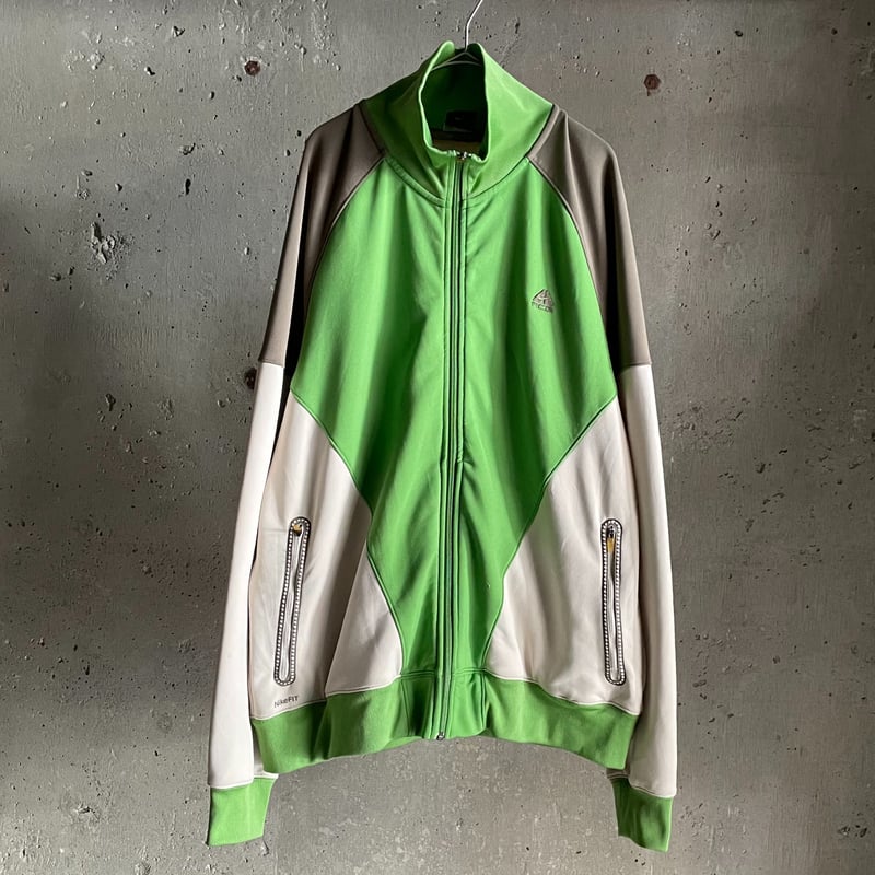 NIKE ACG track jacket | sui & shara