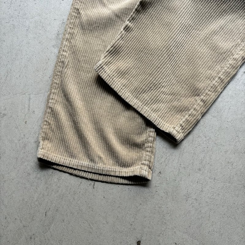 90s Levis L2 corduroy buggy pants | sui & shara 90s Levis L2 corduroy buggy pants | sui & shara