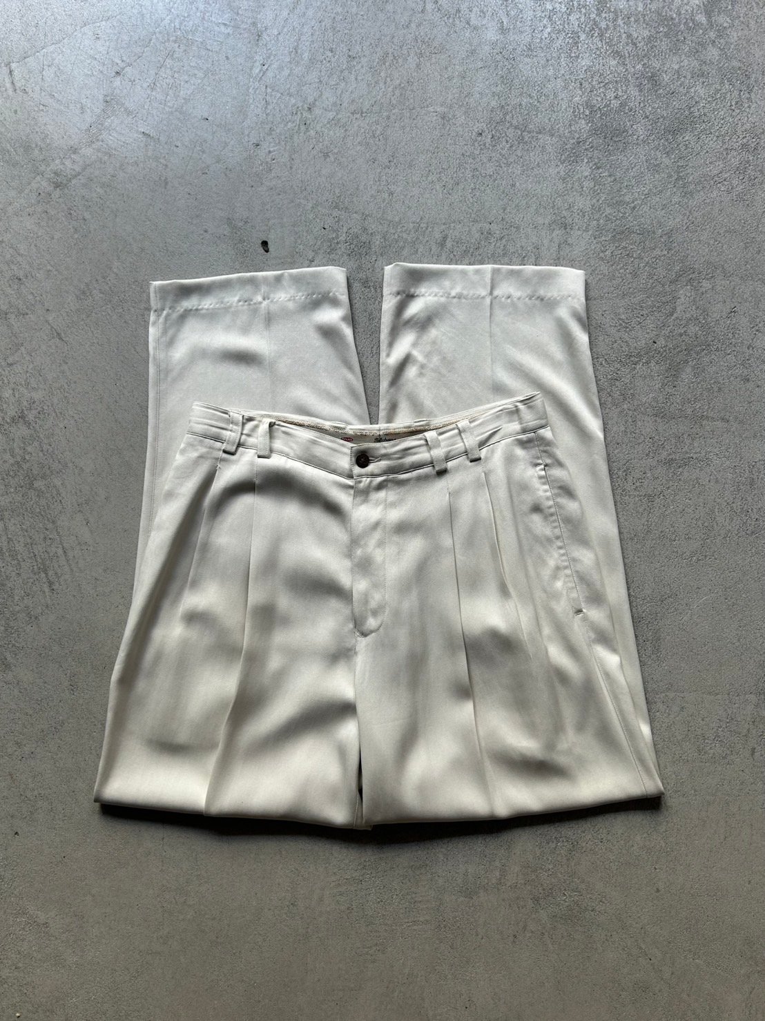 90s tommy bahama 2tuck silk slacks “white” | su