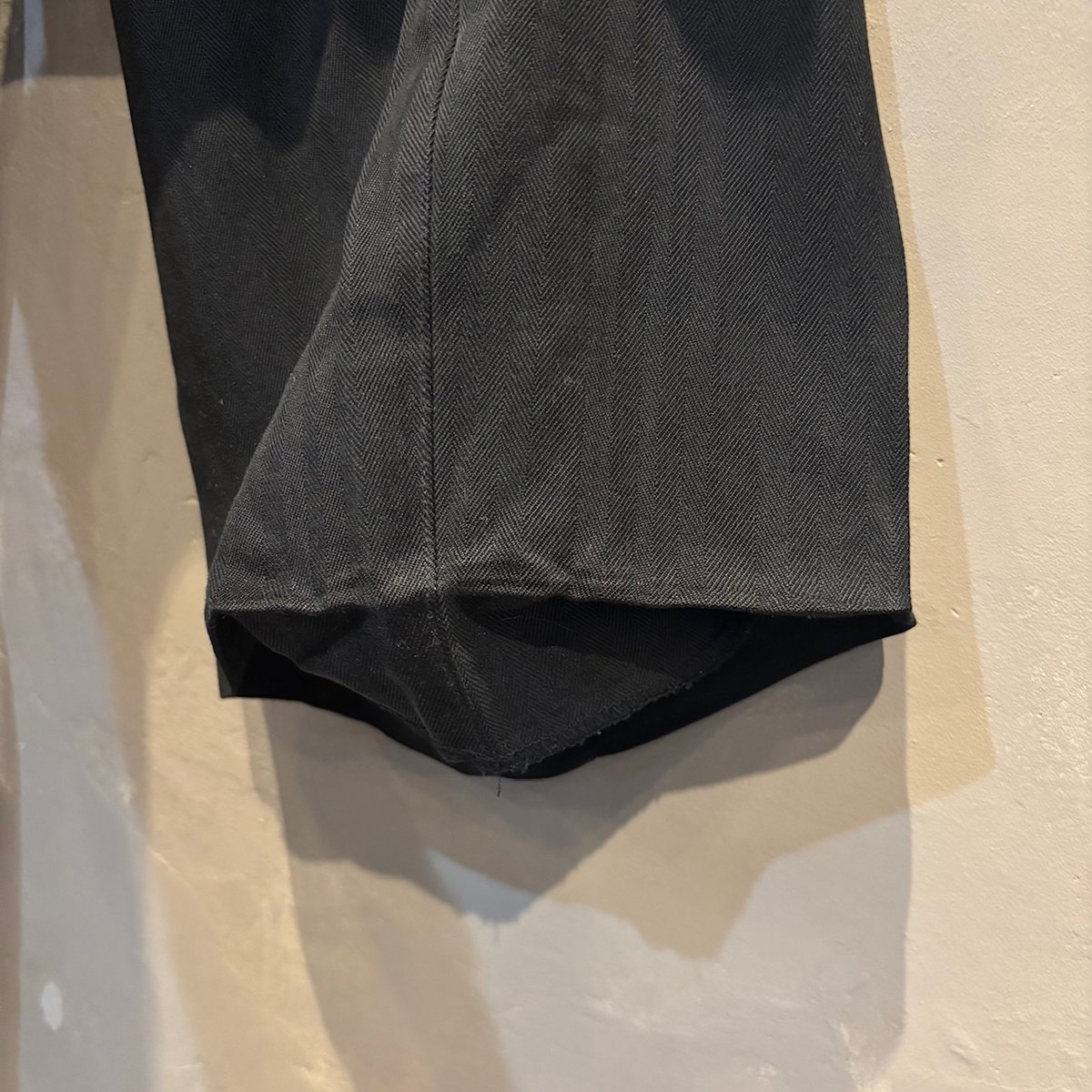 90s~ Tommy bahama silk slacks “Black” | sui & s