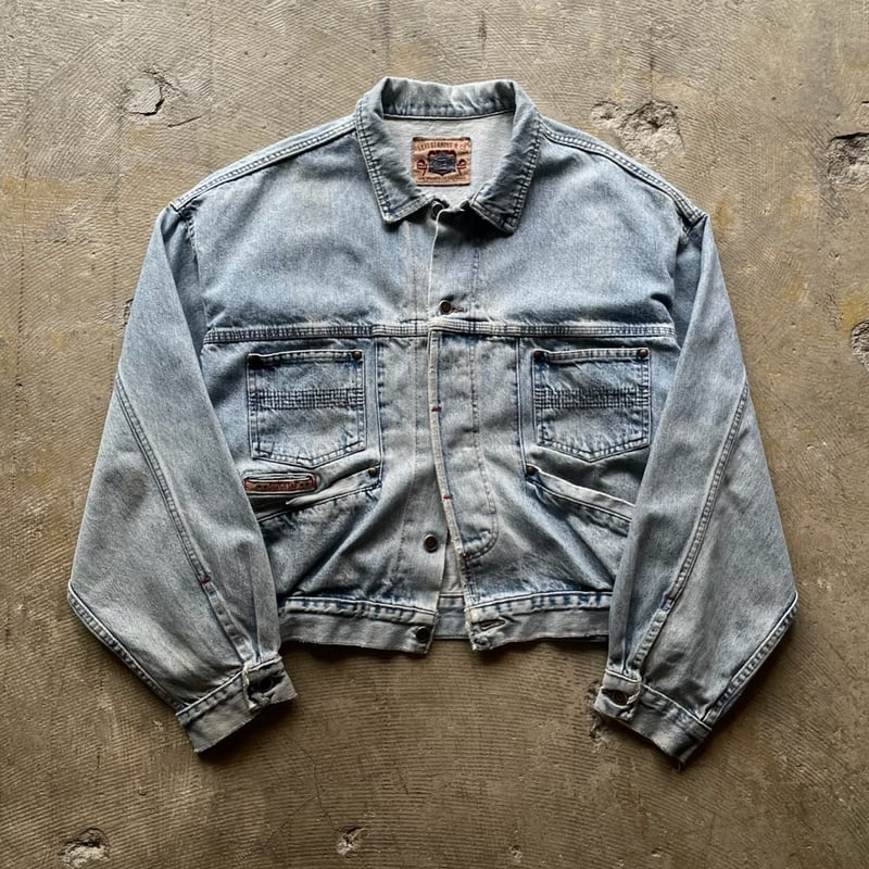 90's Levi's silver tab denim jacket | sui & shara 90's Levi's silver tab denim jacket | sui & shara