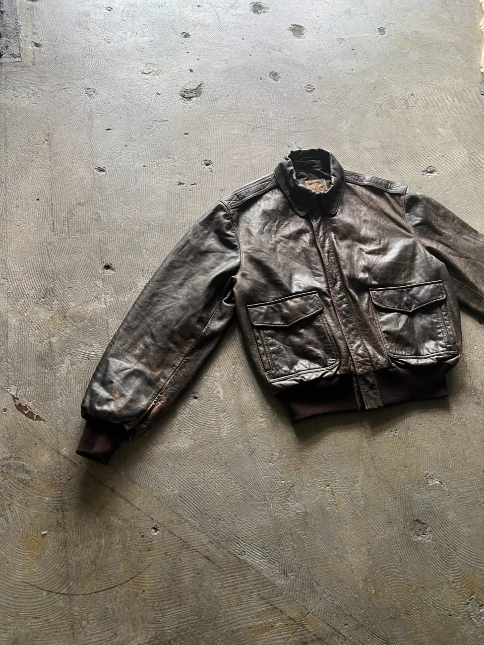 USA製旧タグレア　80s　BANANA REPUBLIC A-2 レザージャケット　USA製