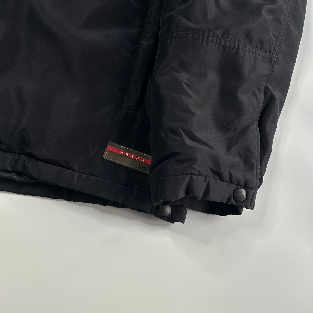 00's PRADA stand collar nylon padding jacket |