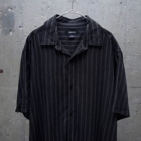90’s Claiborne striped rayon s/s shirt
