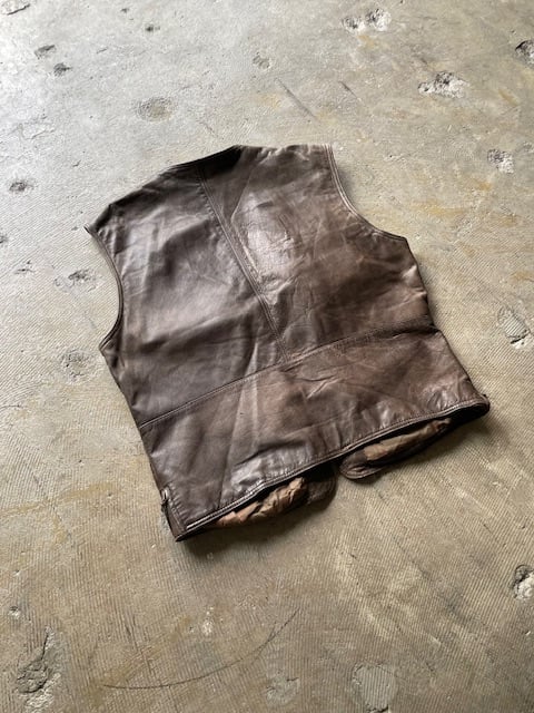 Trapper design leather vest | sui & shara