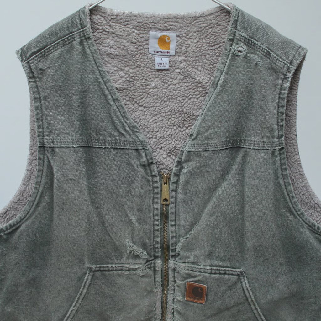 Carhartt duck vest with boa lining | sui & shara