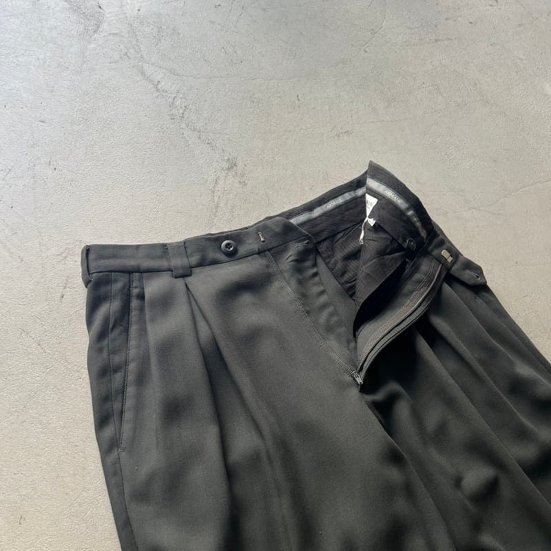 ARMANI COLLEZIONI 2tack slacks Made in ITALY | ARMANI COLLEZIONI 2tack slacks Made in ITALY |
