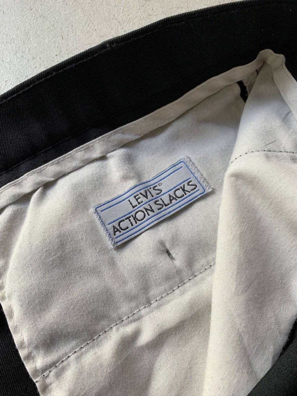 90s Levis action slacks 