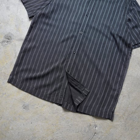90’s Claiborne striped rayon s/s shirt