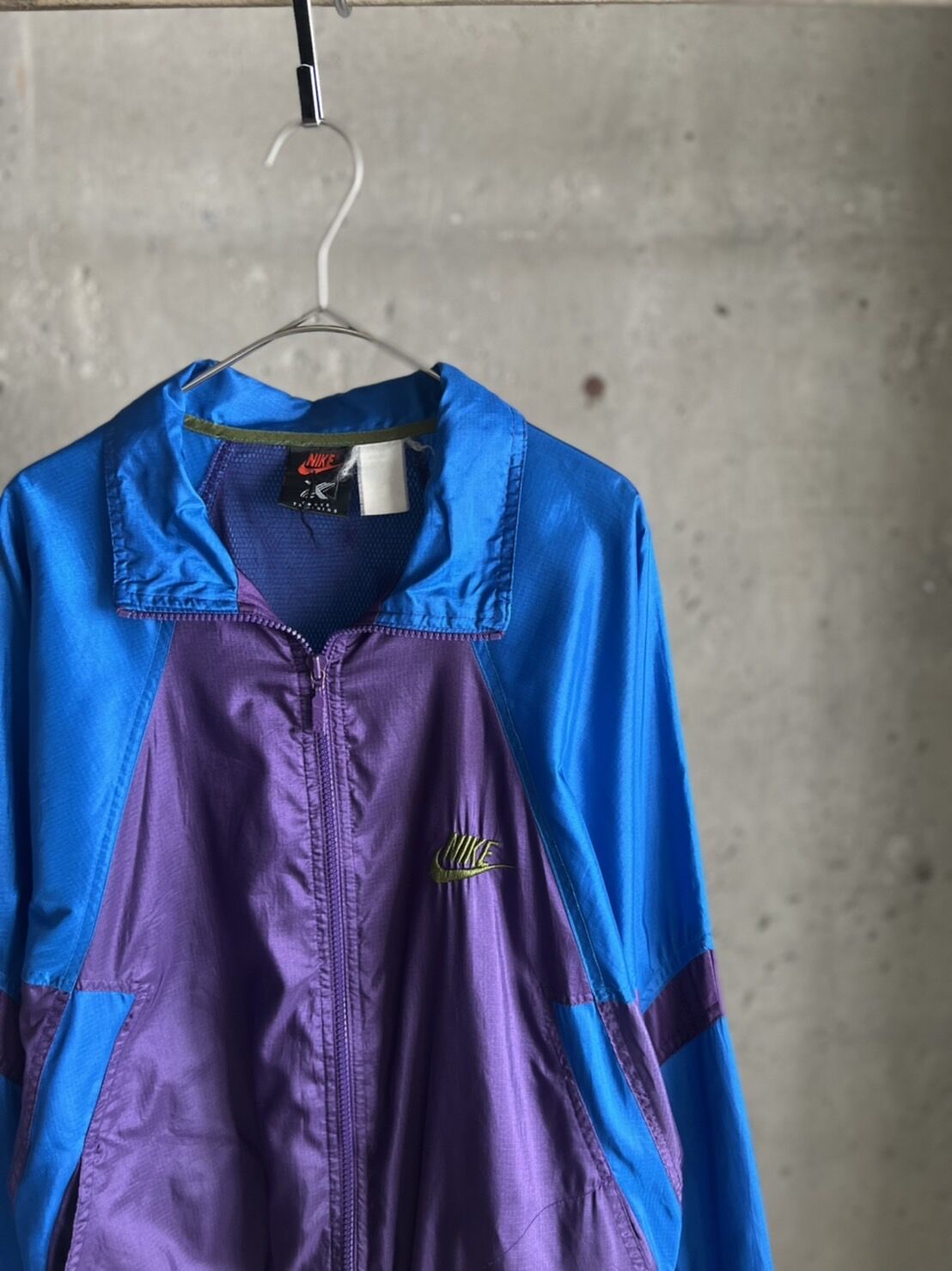 90s NIKE nylon jacket | sui & shara
