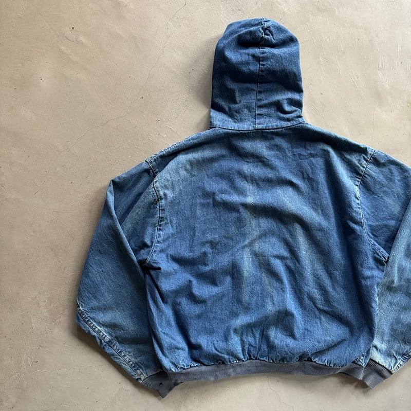 70s Carhartt denim active jacket | sui & shara 70s Carhartt denim active jacket | sui & shara