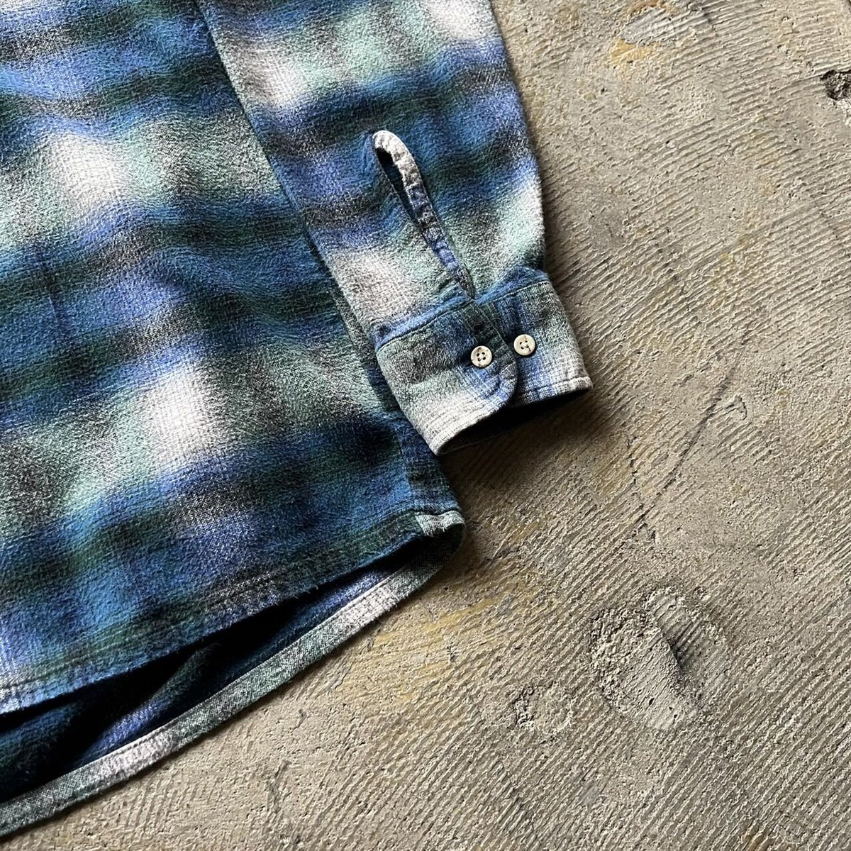 トップス VAN HEUSEN ombre check rayon shirt 90s Van Heusen ombre check cotton shirt | sui &