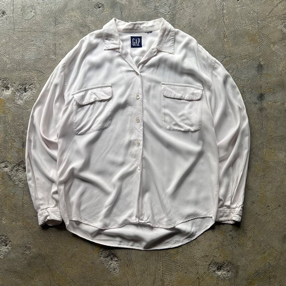 90s gap rayon open collar shirt | sui & shara 90s gap rayon open collar shirt | sui & shara