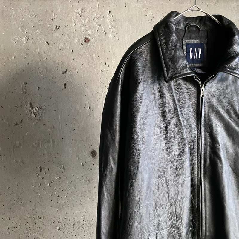 90s GAP leather zip up jacket | sui & shara 90s GAP leather zip up jacket | sui & shara
