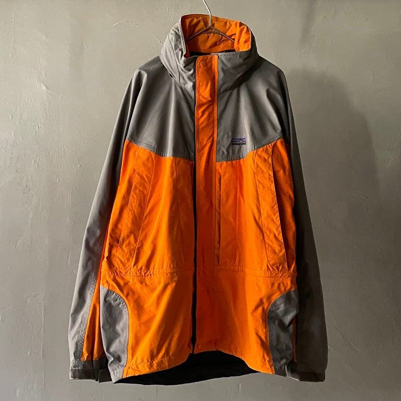 2002 Patagonia gore-tex jacket | sui & shara